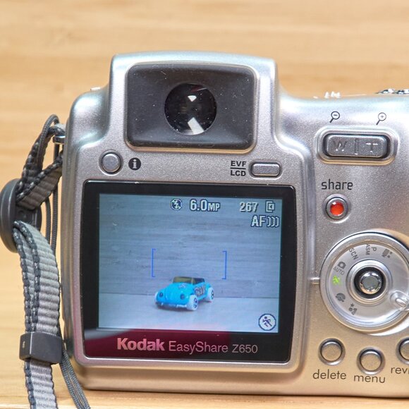 Kodak Easyshare Z650 6.1 MP Digital Camera, with 10x Optical Zoom - Picture 6 of 9